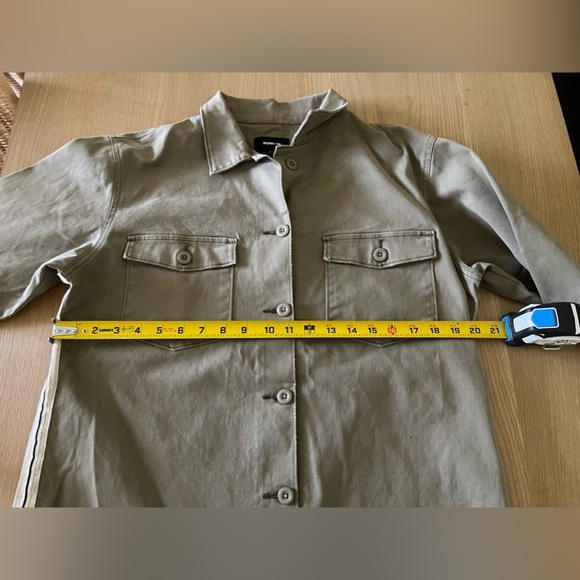 Monrow|Olive Anorak Jacket with Stripe Detail on Sides, Size Large•••Shaket - Picture 13 of 14